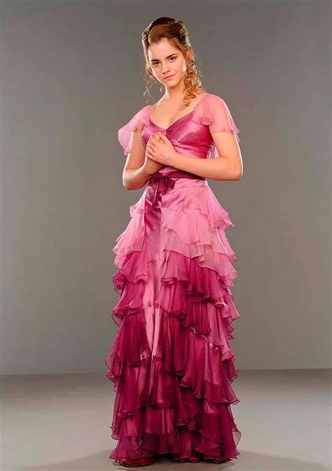Hermione granger yule ball dress - Hermione Granger’s Yule Ball Clothes: Yule Ball Gown. The movie deviated a bit from the book when it came to Hermione and the Yule Ball. Those of you who have read the book already know that this was when Hermione transformed from an ugly duckling into a beautiful swan (well, not really, Hermione was never ugly but she also didn’t put any ...